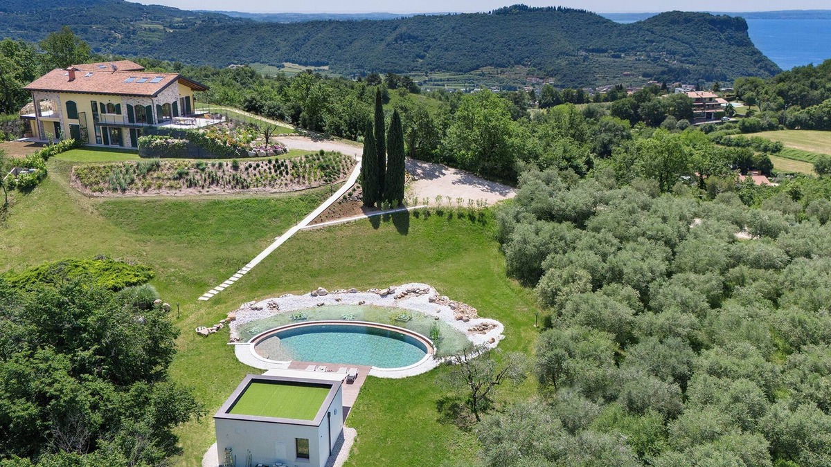 Marciaga Villa | Villa 'Luxury Monte Orione Garda' with Lake View, Wi-Fi and Air Conditioning