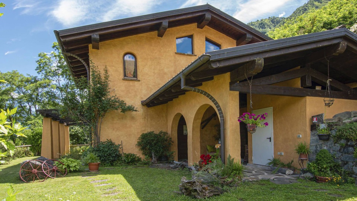 Dongo House | Villa Madda by Interhome