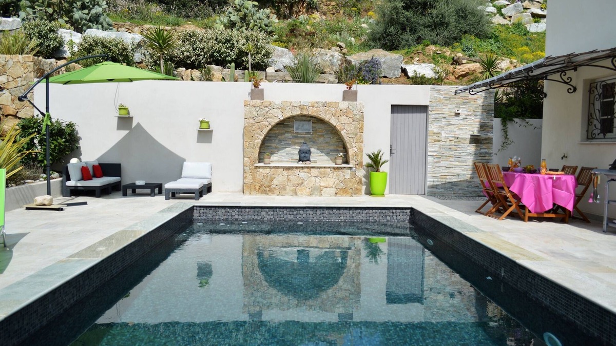 L'Ile-Rousse Villa | Villa Madrale: High-end, very peaceful condo with swimming pool/whirlpool (2-8p)