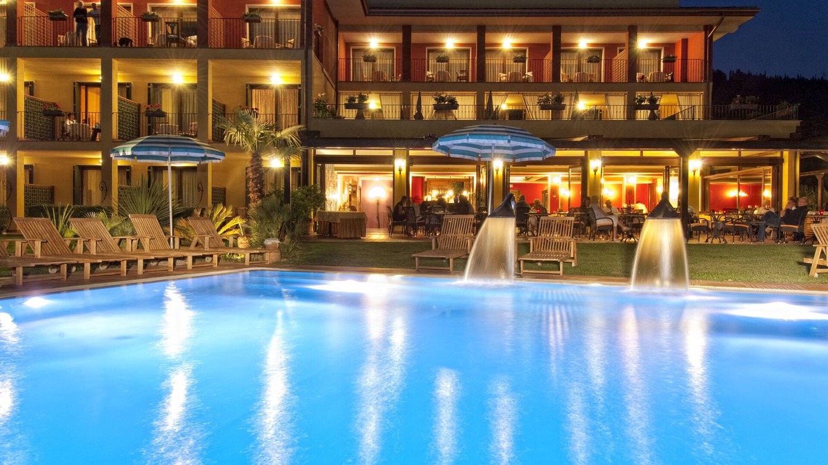 Garda Hotel | Villa Madrina Lovely and Dynamic Hotel
