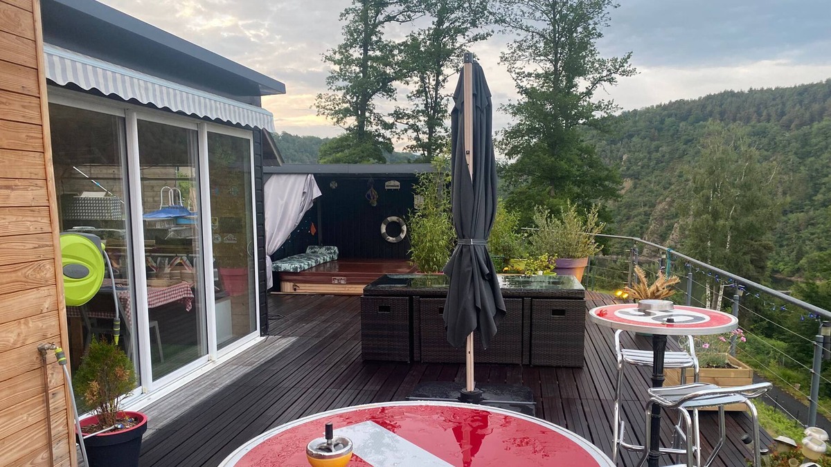 Les Ancizes-Comps Villa | Villa Magnifique Tout Confort au Bord du lac
