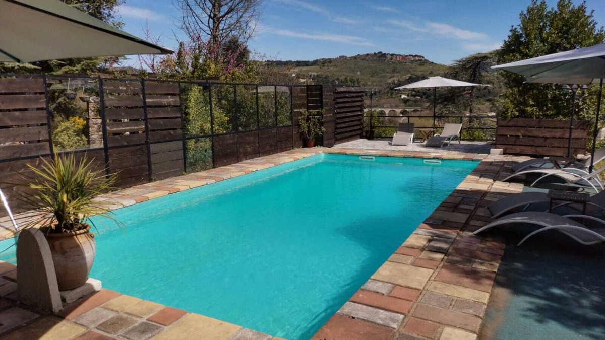 Bedarieux Villa | Villa Mahana with swimming pool, jacuzzi, wooded grounds 30 minutes from the beach!