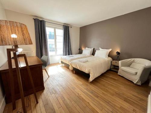 Flore Villa | Villa Maignan 15 couchages 24h Le Mans