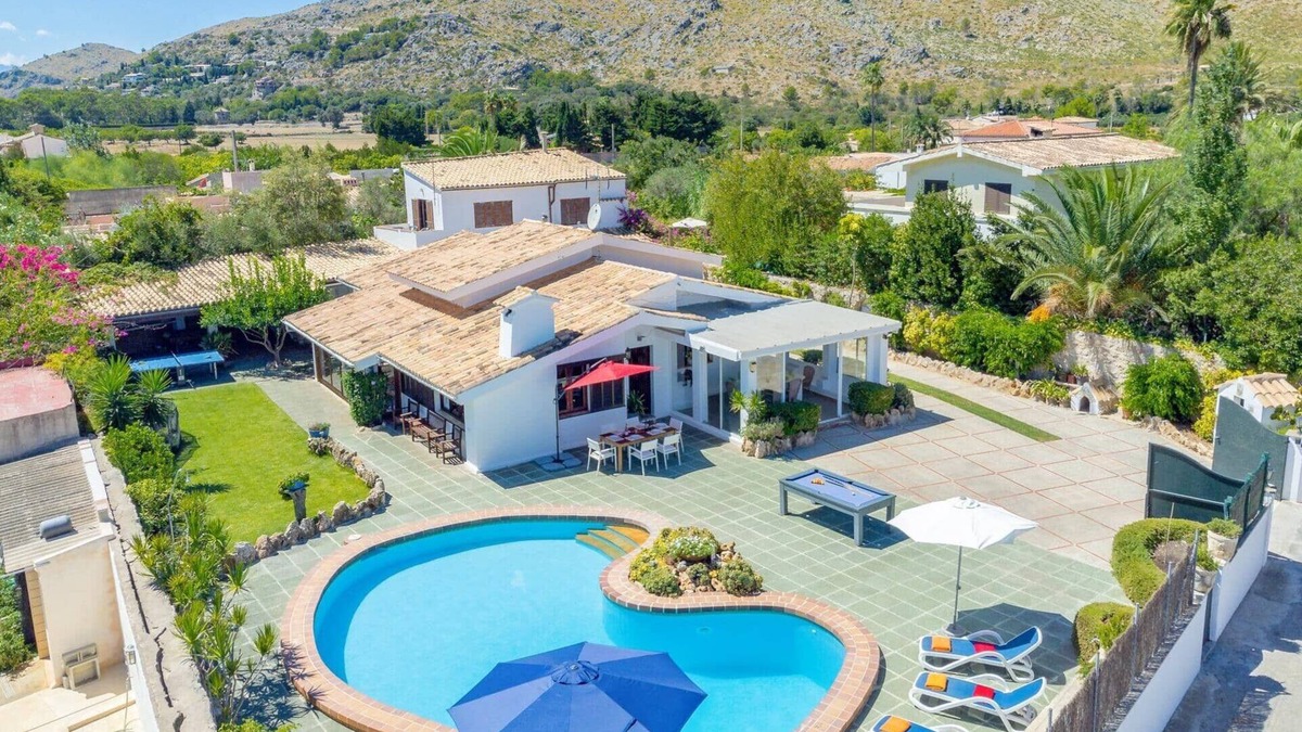 Les Palmeres Villa | Villa Maite by Villa Plus