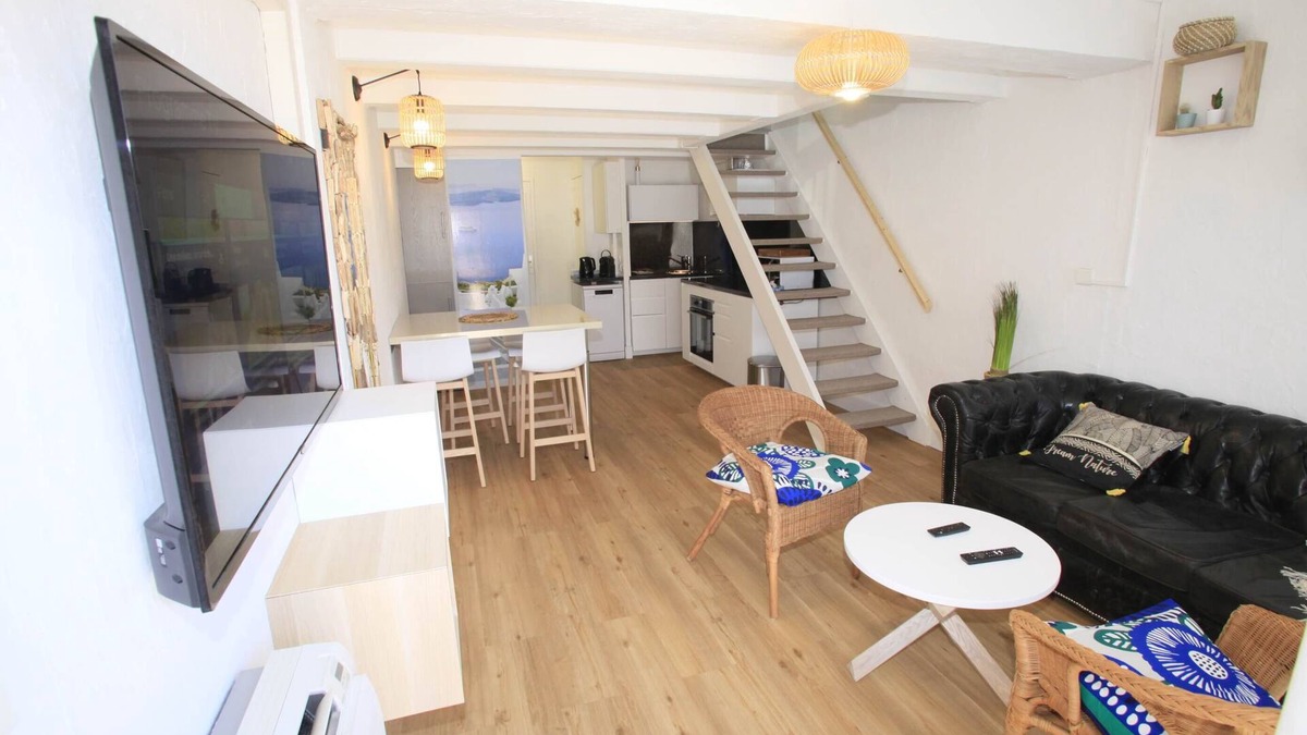 Sanary-sur-Mer Villa | Villa Mama Quilla 5 minutes' walk from the beach