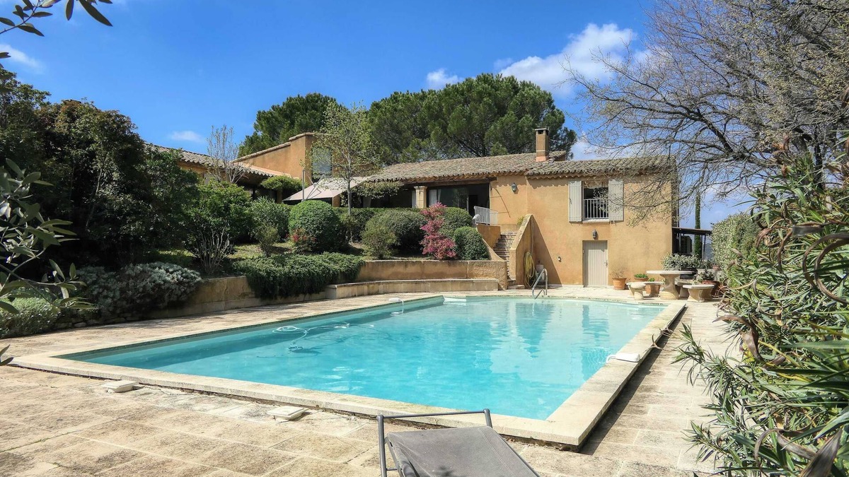 Goult Villa | Villa Maquis – Provence charm & exceptional view