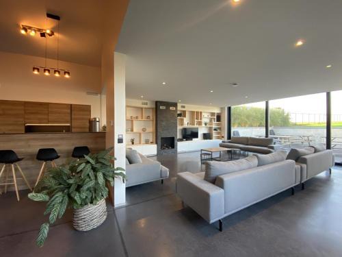 Schorisse Villa | Villa Mareon