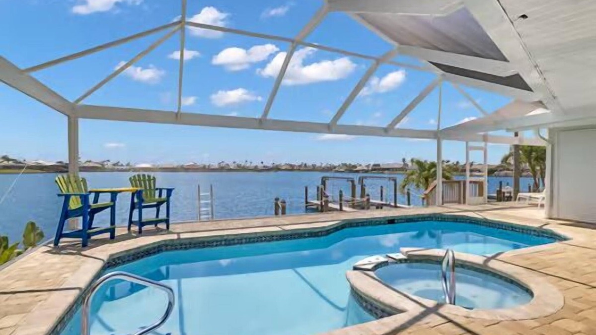Eight Lakes House | Villa Margarita - 4 Bedroom w/Beautiful Lake View and Gulf Access!