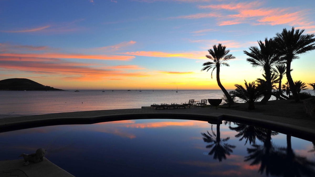 Ensenada Los Muertos Villa | Villa Marlin: Beachfront Paradise at Bahia De Los Sueños (Main House)