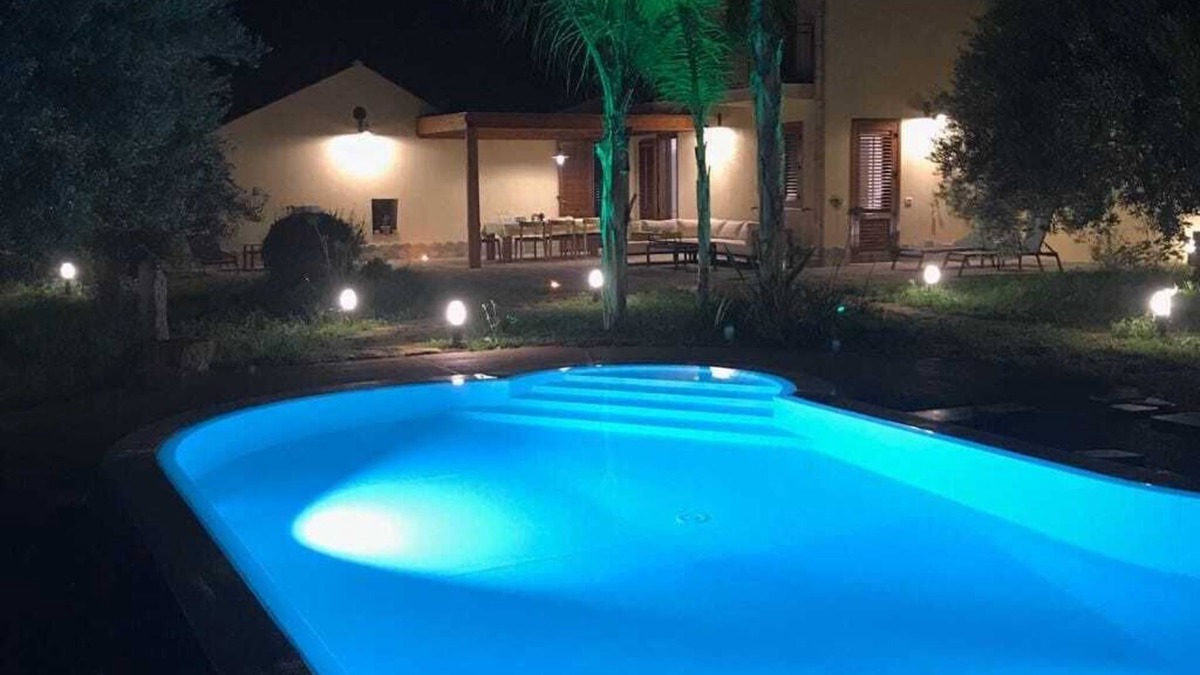 Castelluzzo Villa | Villa Martina with pool for exclusive use, a few steps from the sea for families