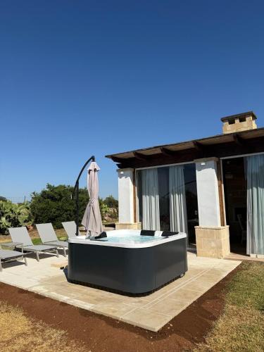 Alezio Villa | Villa Mary con idromassaggio e accesso in piscina