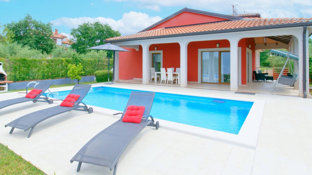 Vilanija Villa | Villa Mary - Four Bedroom Villa with Pool