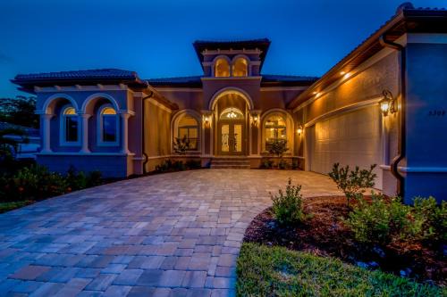 Yacht Club House | Villa Mayfair, Cape Coral