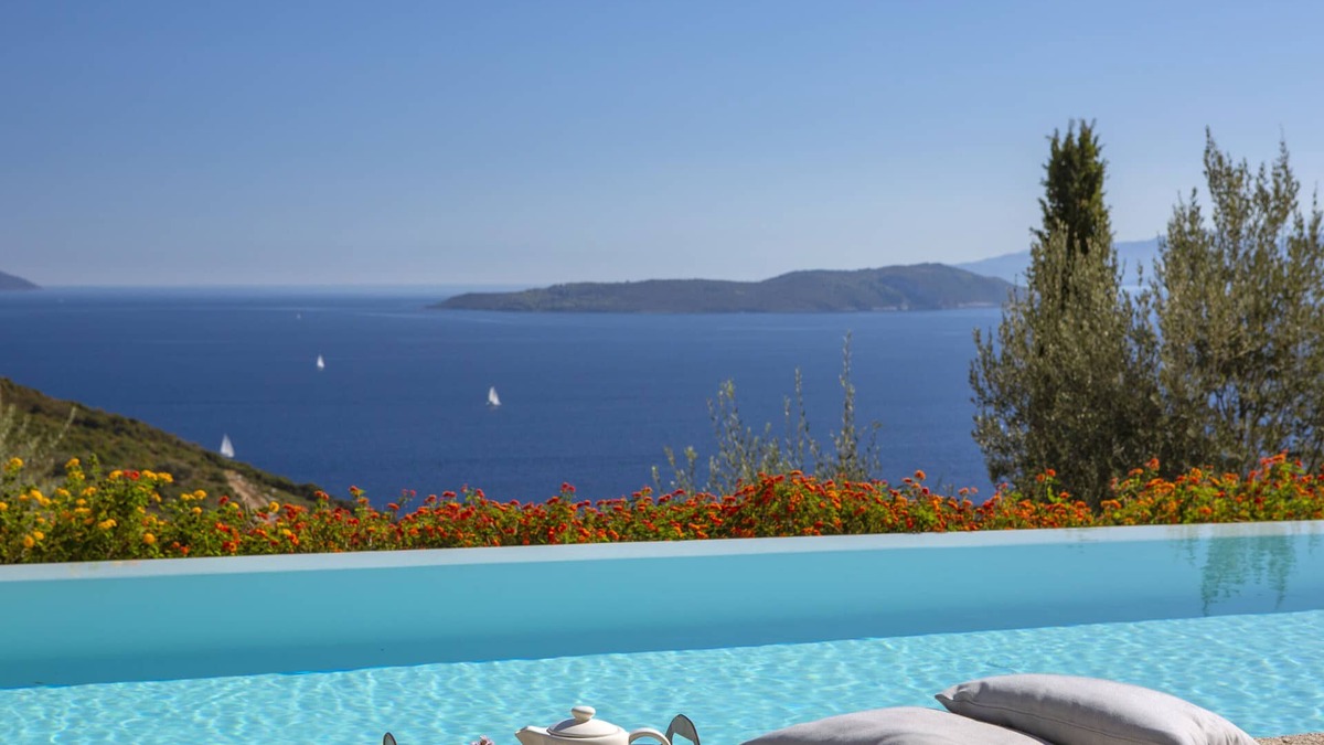 Evgiros Villa | Villa Medusa with amazing seaview & salt water pool!
