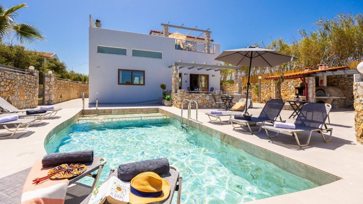 Tavronitis Villa | Villa Melina - Four Bedroom Villa, Sleeps 8