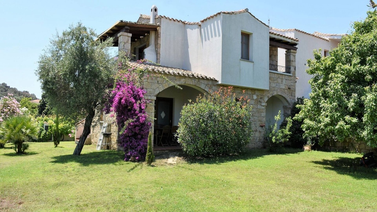 Lotzorai Apartment | Villa Menhir. Mediterranean garden. Mountain view.
