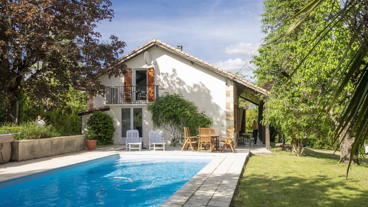 Miramont-de-Guyenne Villa | Villa Miramont - within walking distance of the town.