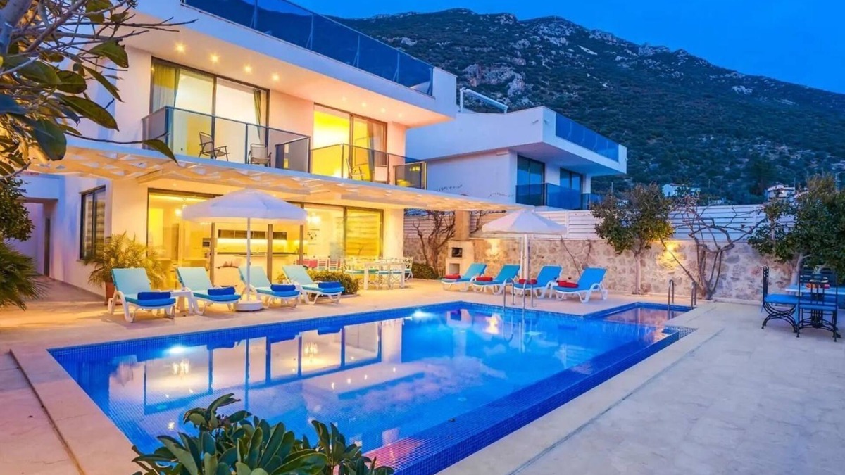 Kalkan Villa | Villa Moana Kalkan – Sea View, Pool, AC, WiFi – 5BR Comfort & Style