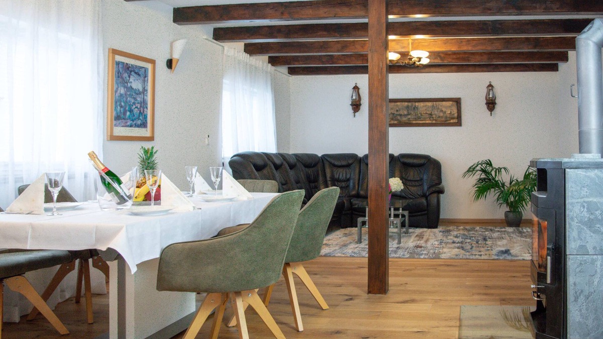 Rhein-Erft-Kreis District Villa | Villa Monte Frechen-Bachem near Cologne.