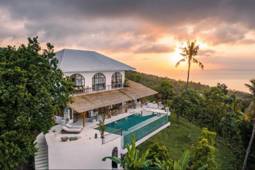 Tigawasa Villa | Villa Moonlight Lovina
