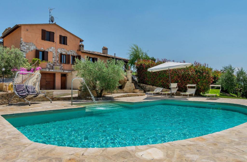 Montone Villa | Villa Morotti by Mmega