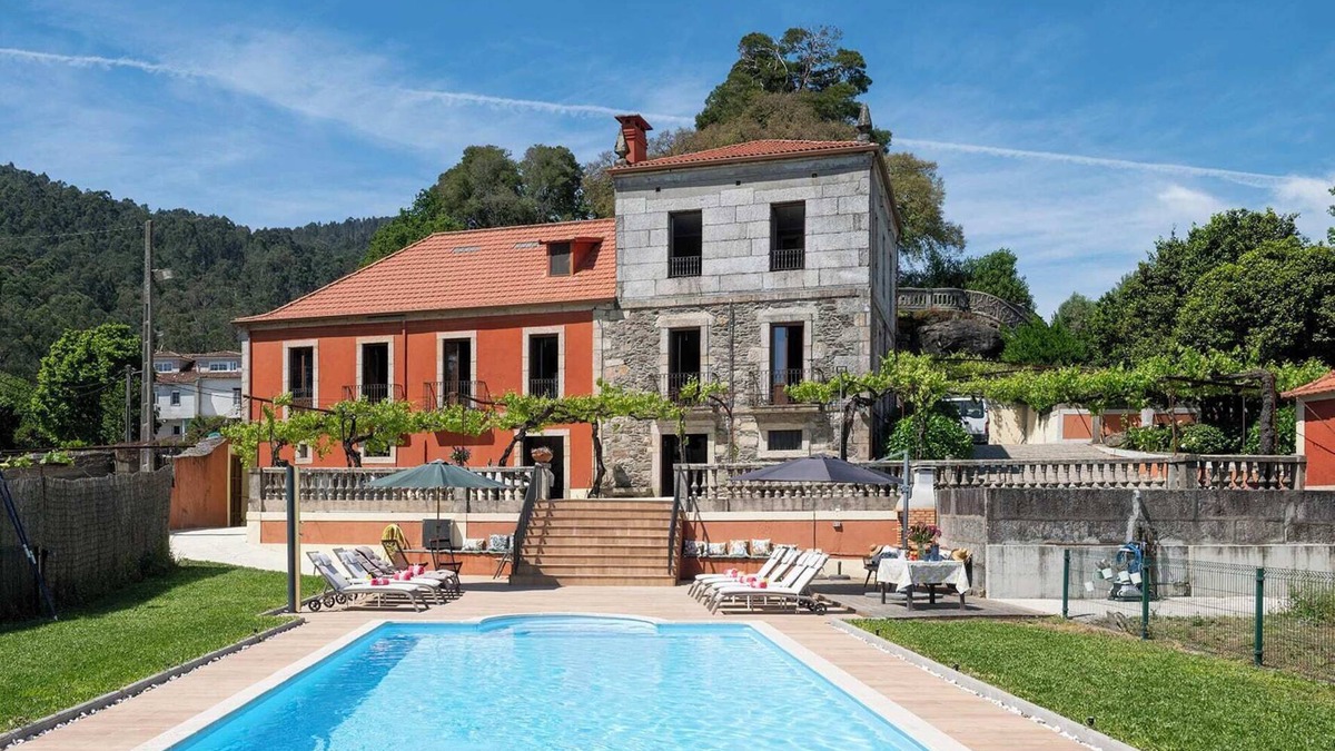 O Porrino Villa | Villa Mosende (360), with pool near the beach