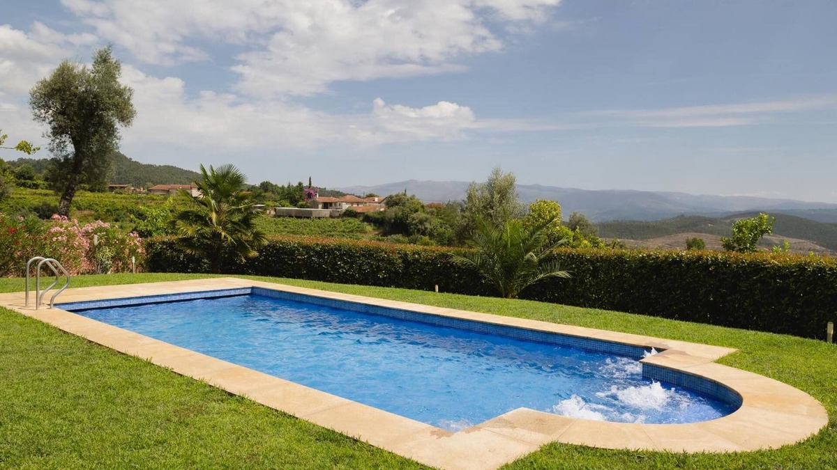 Moreira do Castelo Villa | Villa Moura - Celorico de Basto