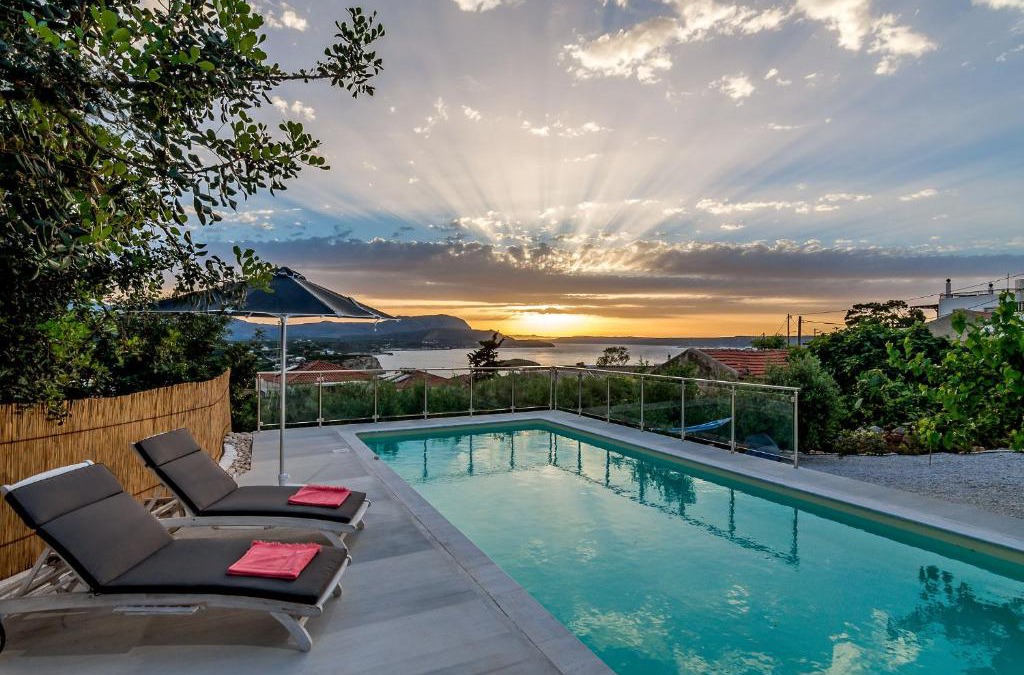 Plaka Villa | Villa Myrina with Sea View BY APOKORONAS-VILLAS