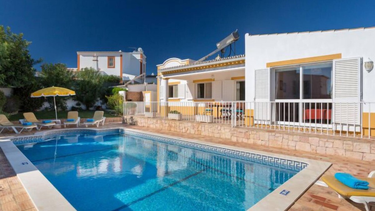 Guia House | Villa Natura by Interhome