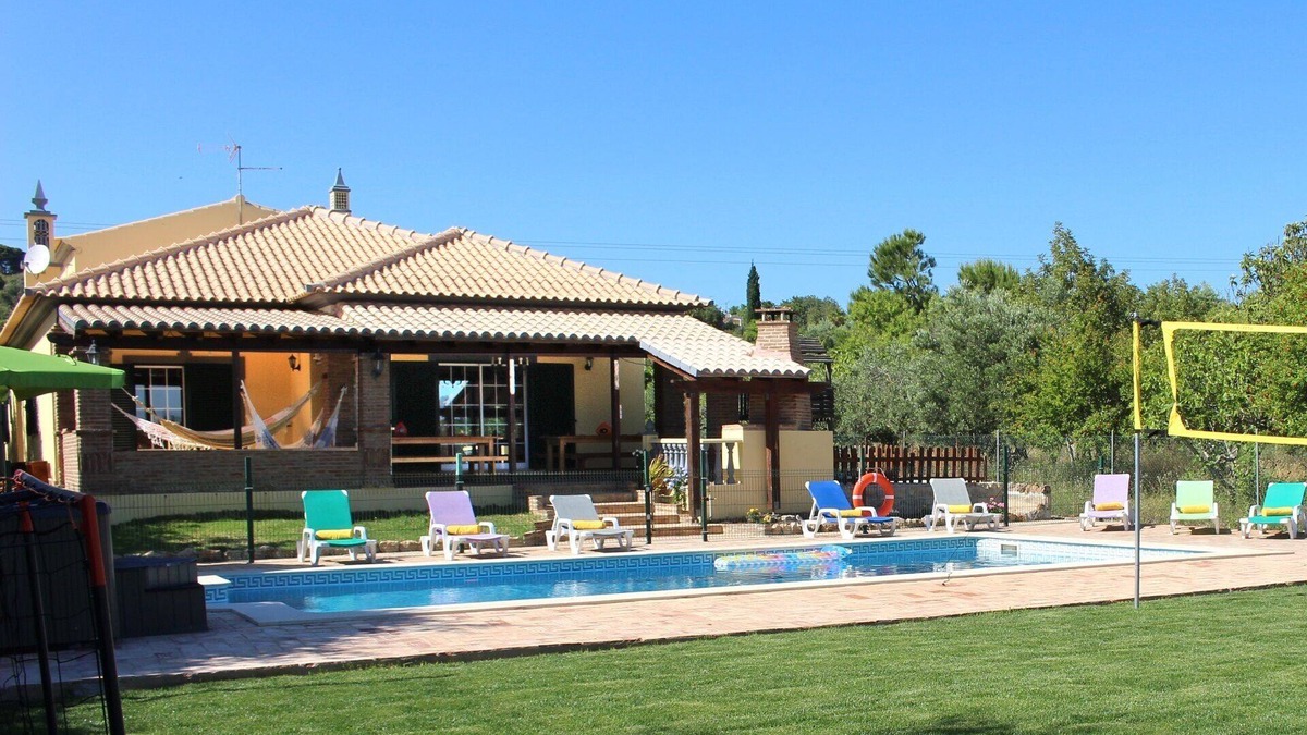 Apra Villa | Villa Natura - Holiday Rental for Families and Friends