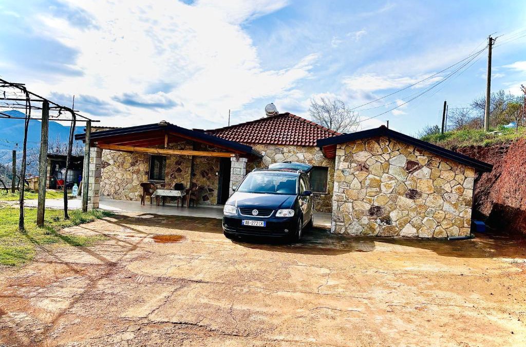 Sakës Cabin | Villa Ndoj Bukmire
