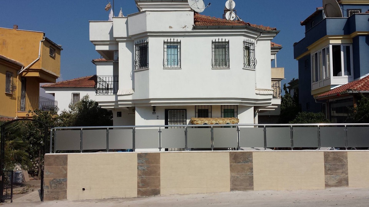 Altinkum Villa | Villa Near Altinkum; Private Pool; 5 Min Walk To Beach; Quiet Location; Sleeps 7