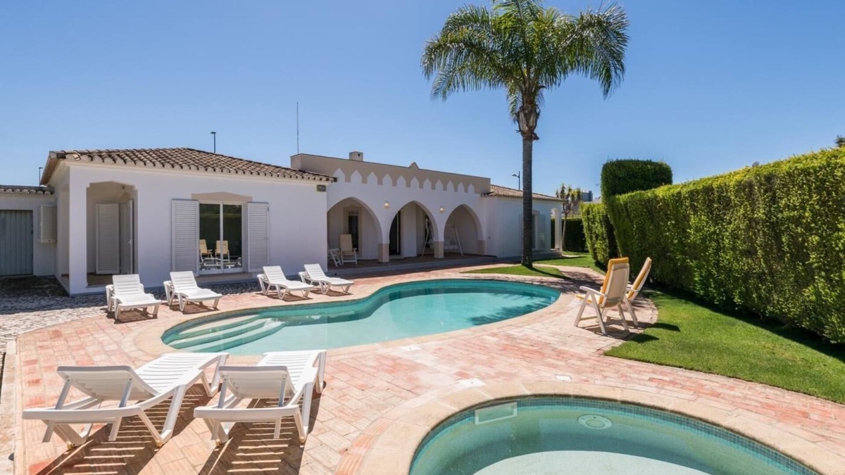 Albardeira Villa | Villa near the beach and Lagos Marina