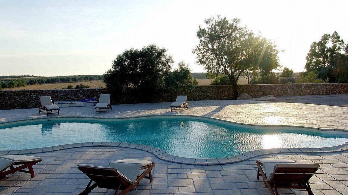 Nardo Villa | Villa Neva: A splendid and luminous two-story historical villa built on a hillside, surrounded by meadows and woods, with Free WI-FI.