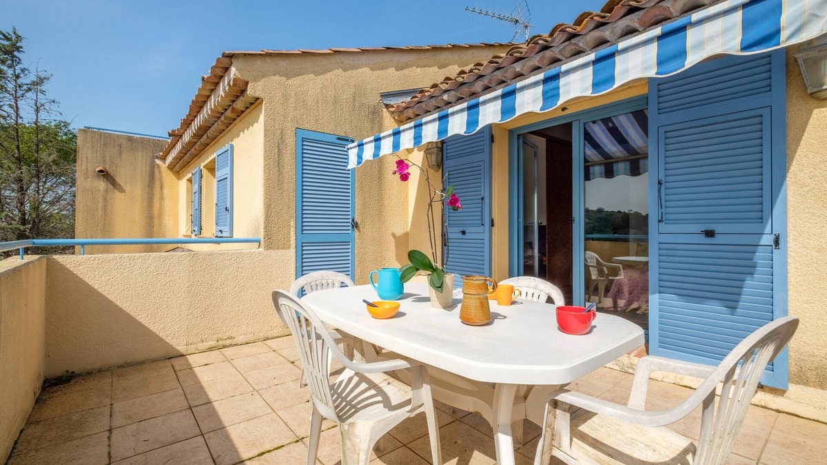Chateauneuf-Grasse Apartment | Villa 'Numéro 2' peaceful, Private Pool and HD Wi-Fi