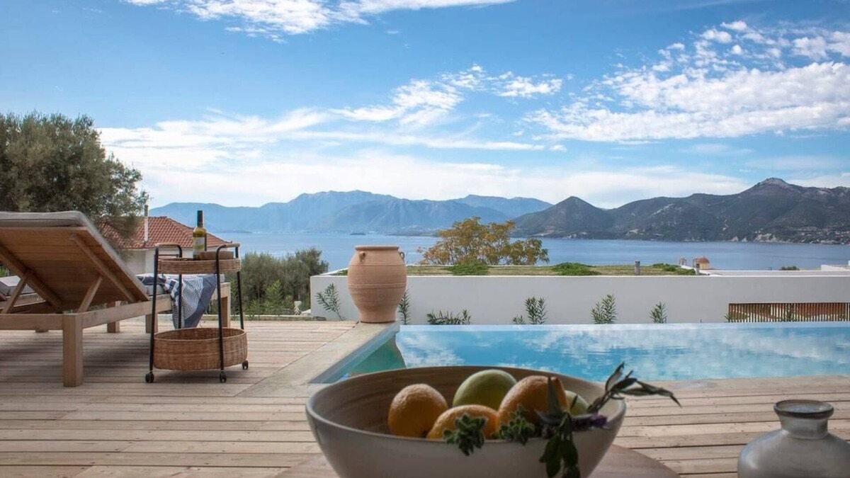 Aktio-Vonitsa Villa | VILLA NYSA 3 bed villa. Amazing sea views, private pool - option to heat