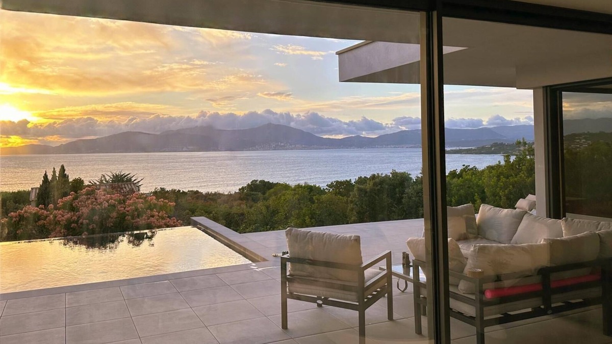 Corse-du-Sud Villa | Villa OLYMPE - 4 bedrooms, swimming pool, panoramic sea view