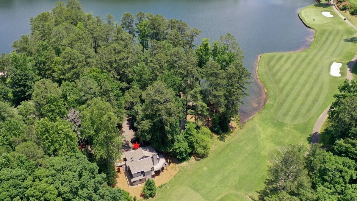 Big Canoe House | Villa on 9 - Fireside Sips, Golf Views & Exclusive Extras in Big Canoe