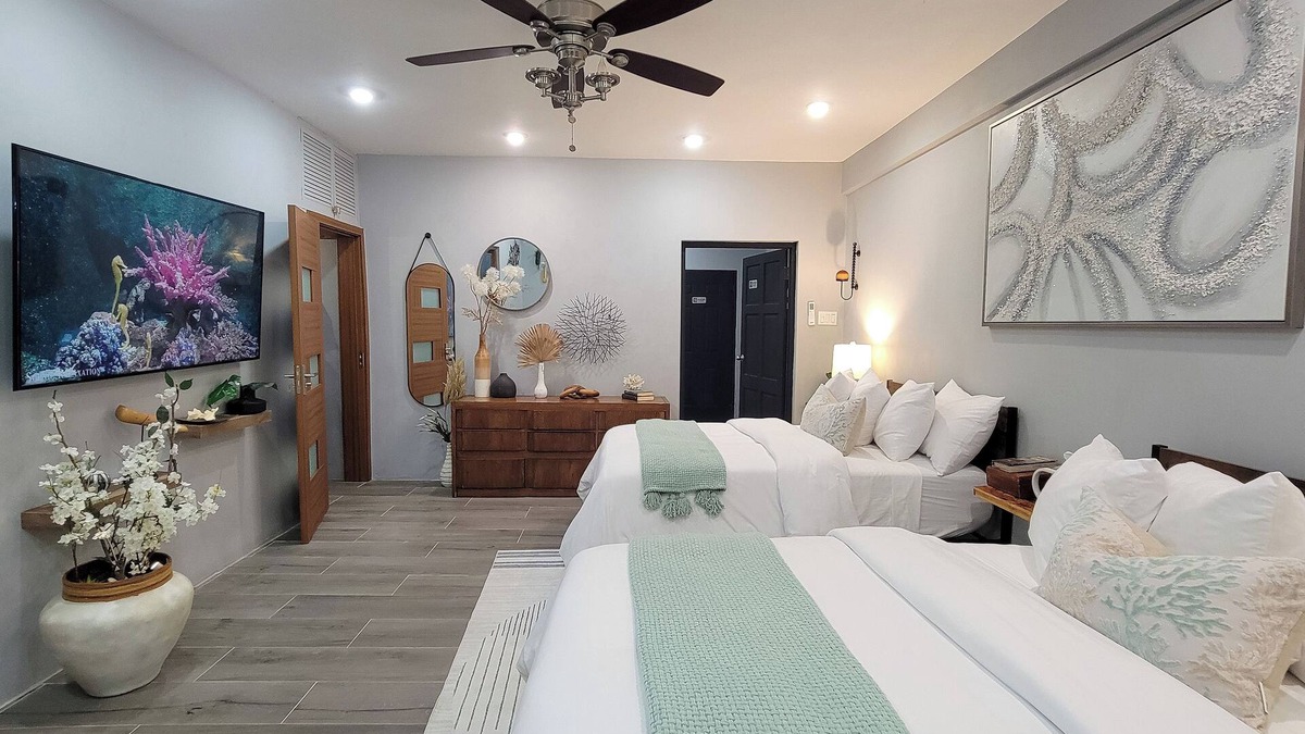 Falmouth Apartment | Villa on the Rocks II ~ Gated community 5 mins from beach