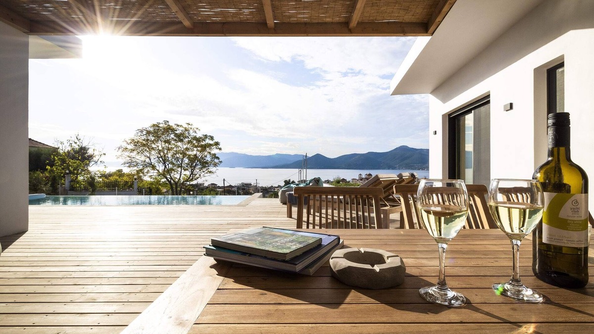 Paleros Villa | Villa Oneiro. 3 bed Private Pool Sea View