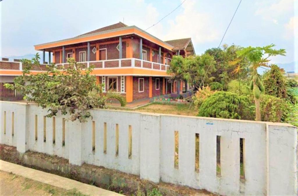 Lembang House | Villa Orange Lembang Pengkolan