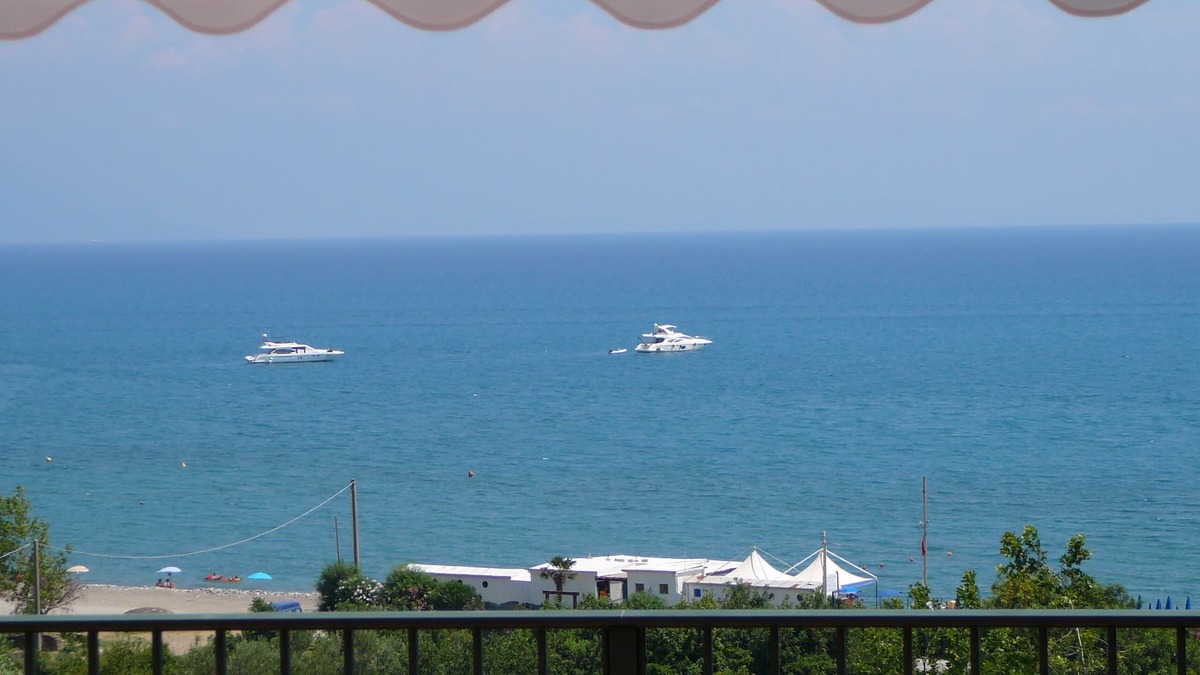 San Giovanni a Piro Apartment | Villa overlooking the Gulf of Policastro