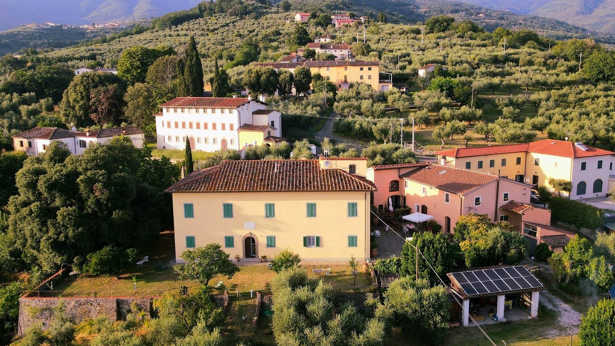 Pistoia Apartment | Villa Pacinotti - Appartamento La Salvia - Storia e Natura in Toscana