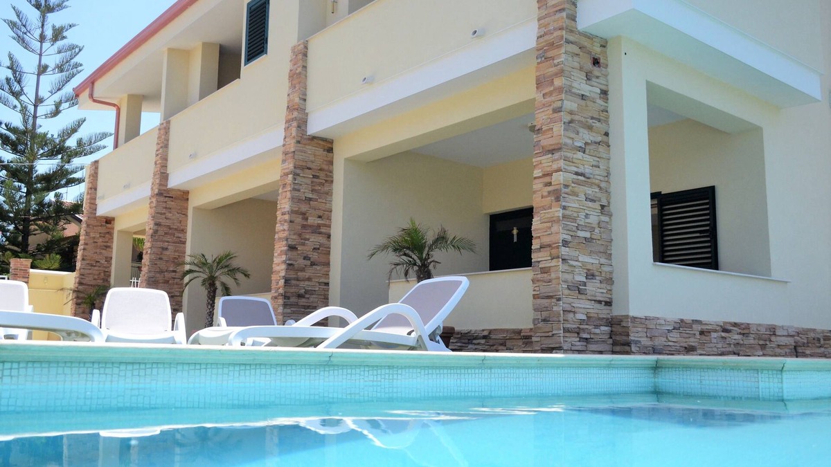 Briatico Apartment | Villa Paglianiti - Your Family Residence