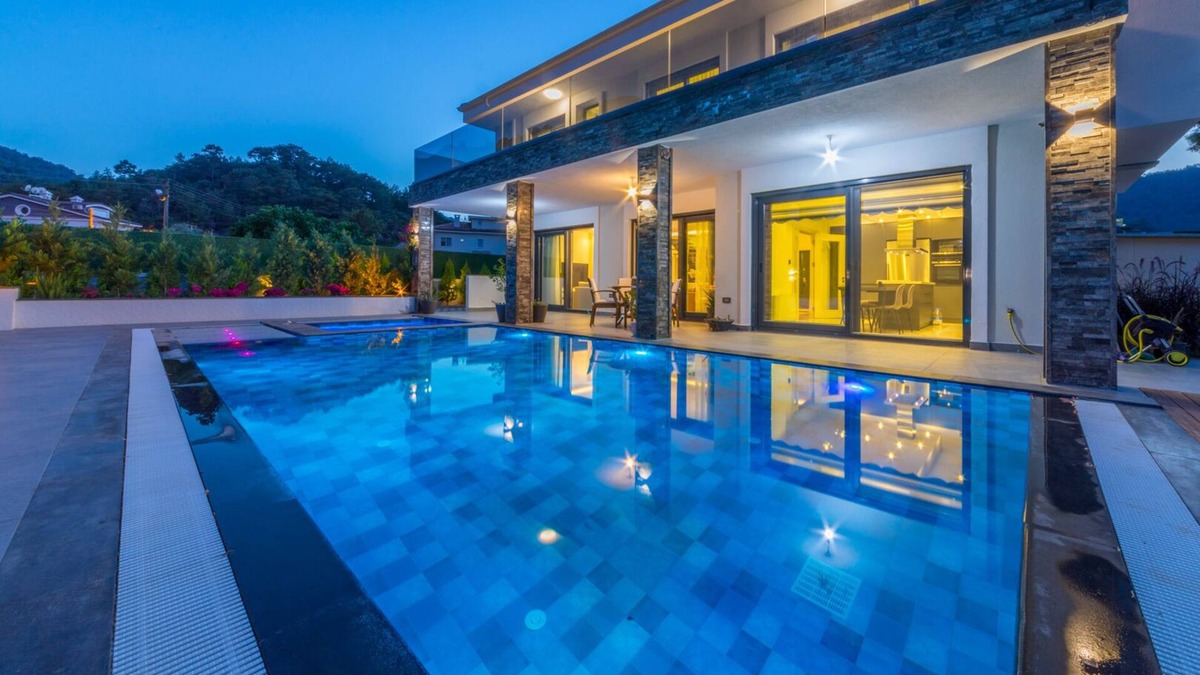 Icmeler Villa | Villa Palmiye Icmeler Daily Weekly Rentals