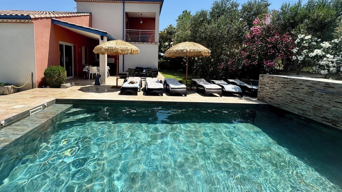 Colombiers House | Villa PALOMA PISCINE Chauffée SPA between Narbonne and Béziers- 15 km VALRAS PLAGE