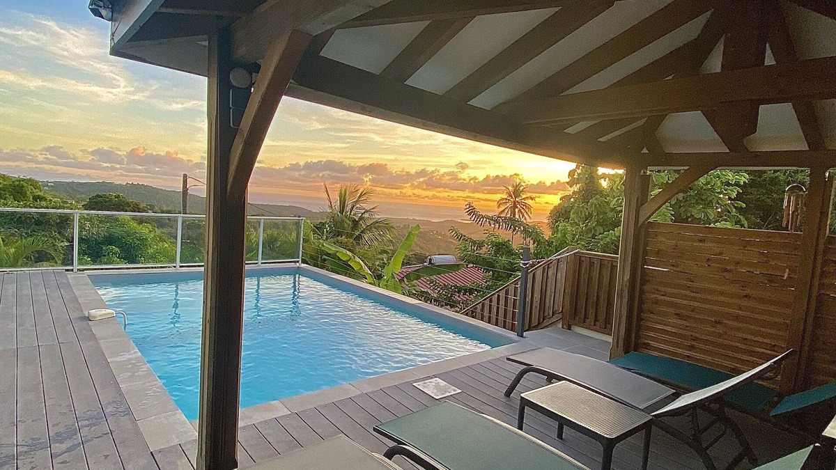 Riviere-Salee Villa | VILLA PAMEYAQUE T3 SUPERB SEA VIEW AND SWIMMING POOL