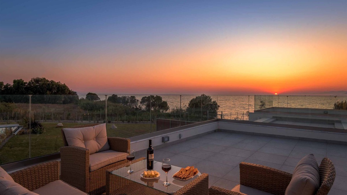 Theologos Villa | Villa Panaxia Akte - Two Bedroom Villa, Sleeps 4