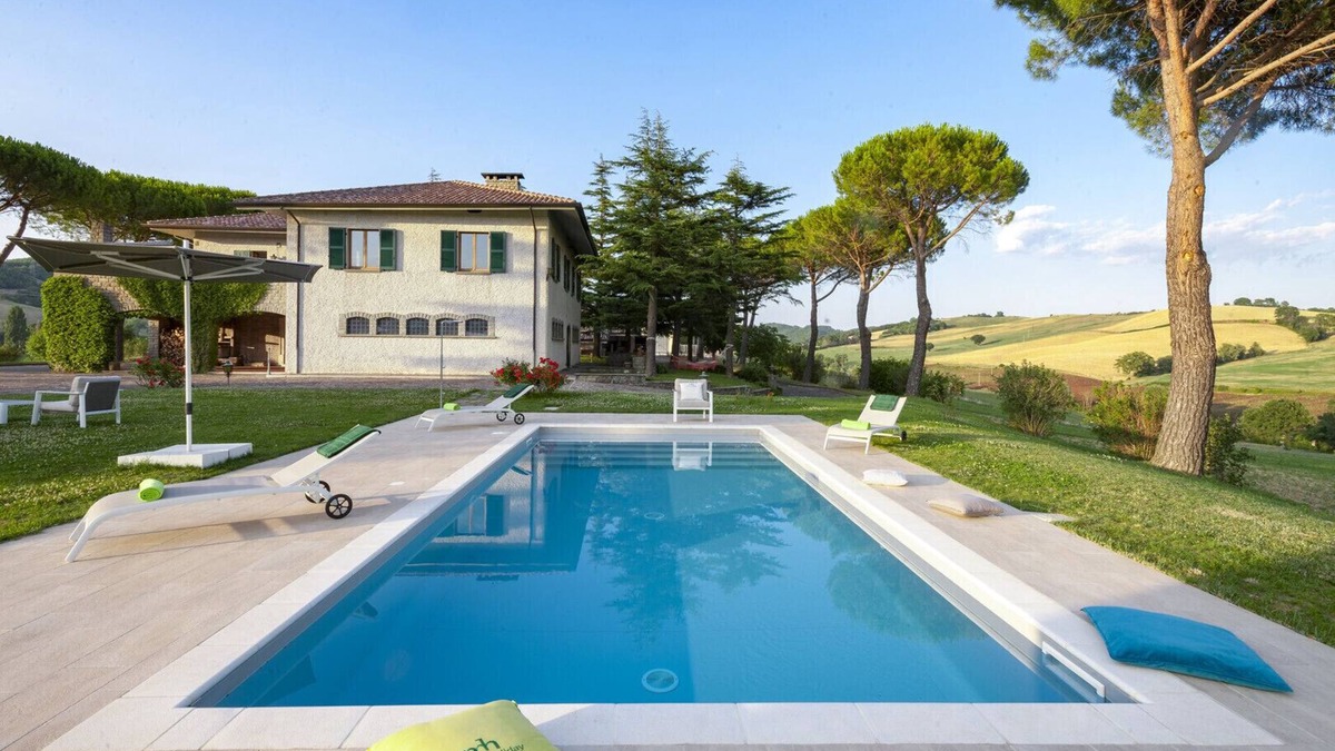 SantʼAngelo in Vado Villa | Villa Paola 10 by Marche Holiday Villas