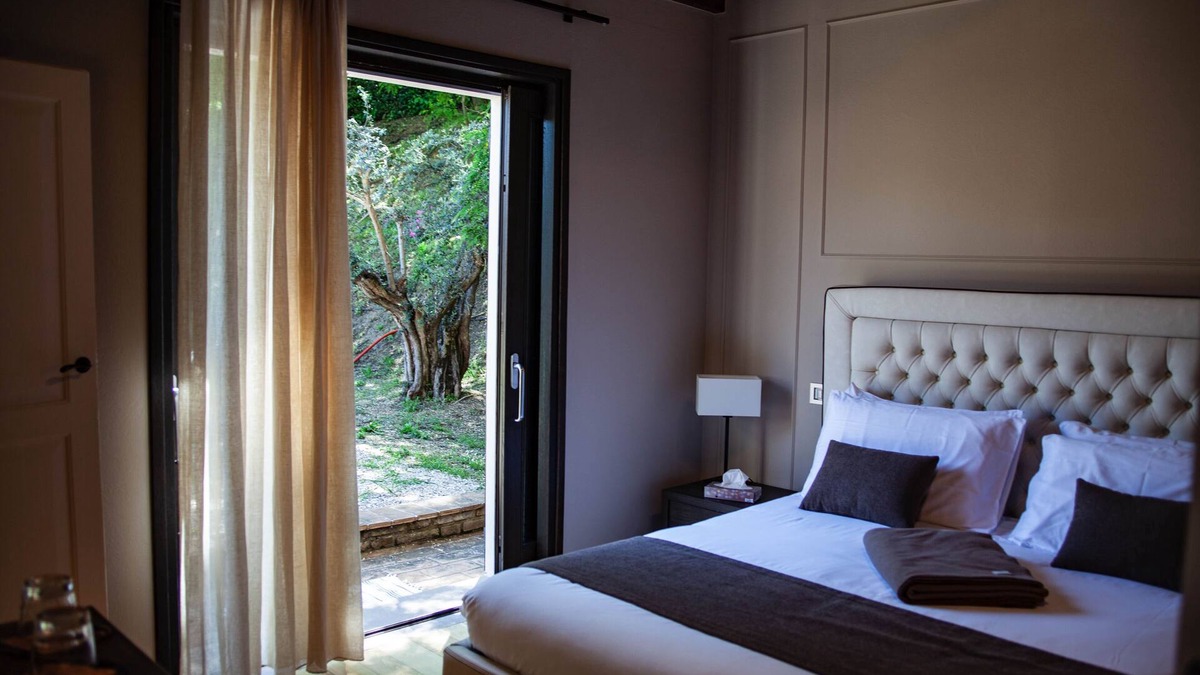 Longiano Bed & Breakfast | Villa Paola Room with Jacuzzi